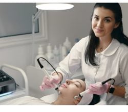 cosmetic dermatologist in delhi